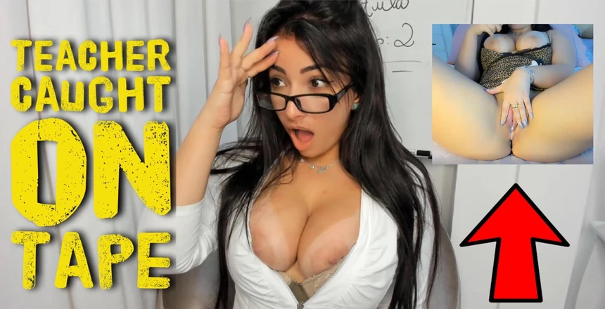 Emanuelly Raquel: The Sexy Teacher Forgot to Turn Off the Video Call