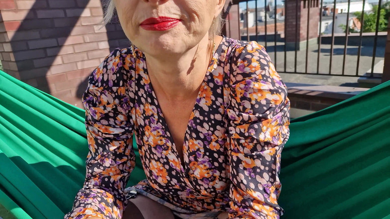 Wanilianna: Skleněný anální robertek na horní části střechy - část 1