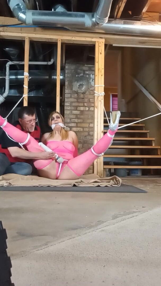 Tropical Lust: BTS bondage shoot