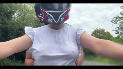 Sweetfantasy131: Eu peguei minha cliente favorita da Didi sem sutiã e...