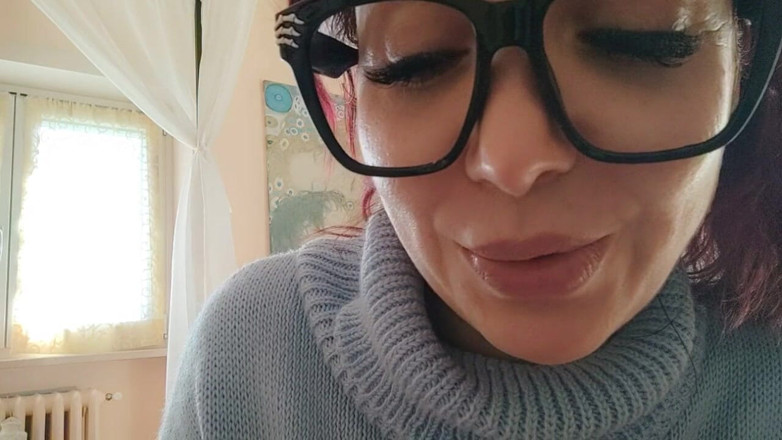 savannahamatoriale: Italian whore- Stepaunty