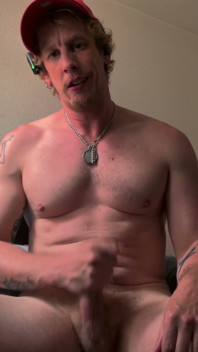 Gay Gooner Christian Hunter Flexes and Goes Hard on His Cummy Thick Cut Cock