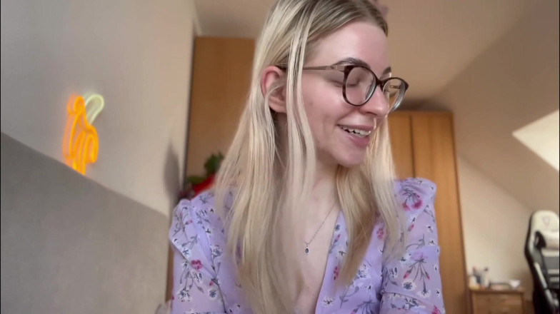 Goddess_Bella_Rae: Vrouwen dienen is een alfa-zet