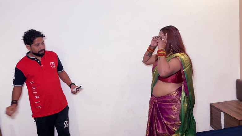 BoldkaAdda: Bhabi Did Sex with Ac Repair Person in Exchage for...