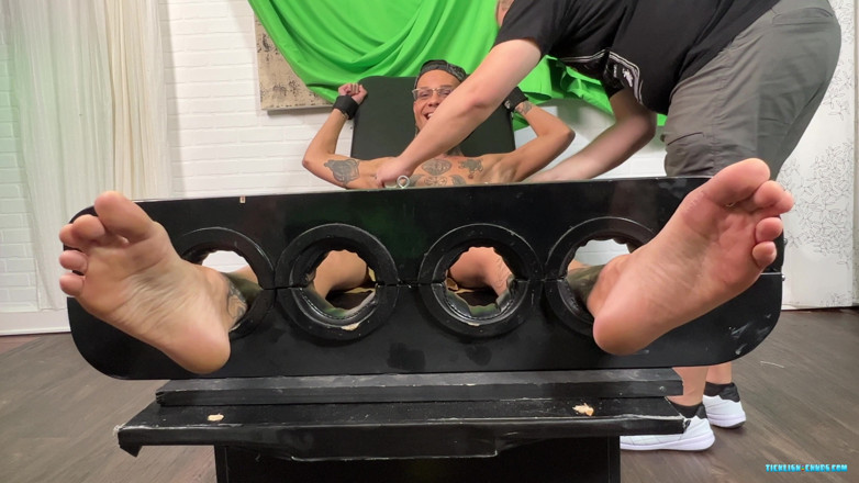 Ticklish Chubs: Rättfärdigas kittlande audition