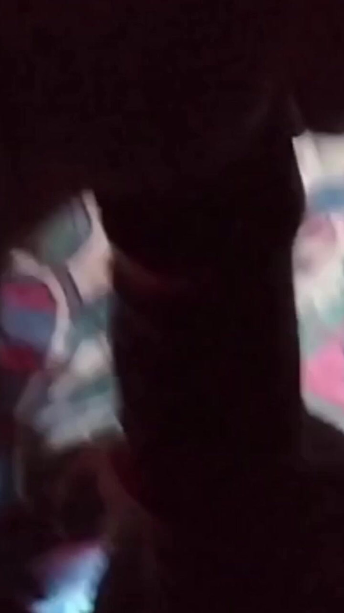 Rajdelhi97: Nou videoclip sexual cu indiancă bhabhi cu prietena Vrăjitoarea Acum
