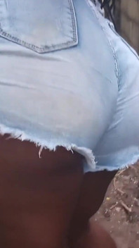 Mengusik dalam seluar panas seksi memerah buah dada saya memukul pantat saya