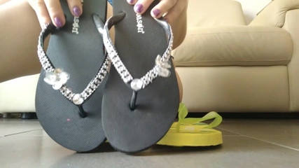 RavenBigAss: New flip-flops for the holidays