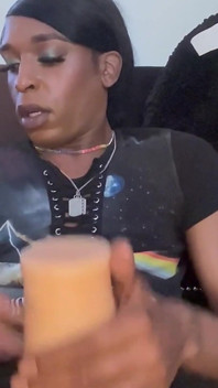 Ebony Tranny Ts Solo Jackoff bbc handjob