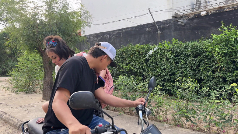 ManuelaAlvarez: Scappa dal college e vado a casa del mio ragazzo...