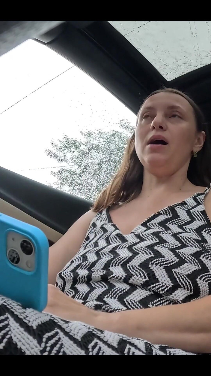 Crypto Mommy: タクシーのカメラ