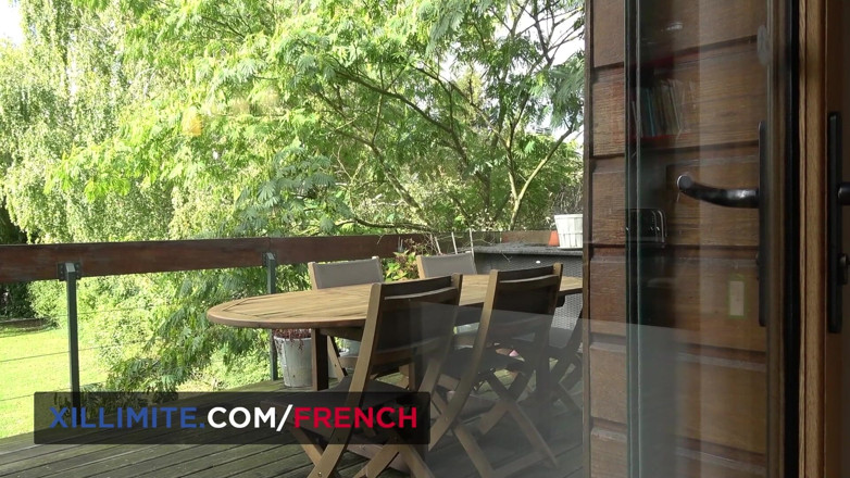 French girls at work: Seks bertiga yang hebat dengan awek Perancis Tiffany Leiddi dan...