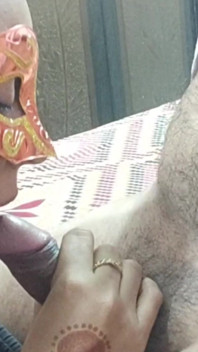 Geile Pirya bhabhi genießt es, den schwanz ihrer partnerin zu lutschen und einen blowjob zu geben