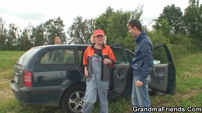 Grandma Friends: Ein tipp für den stationsarbeiter