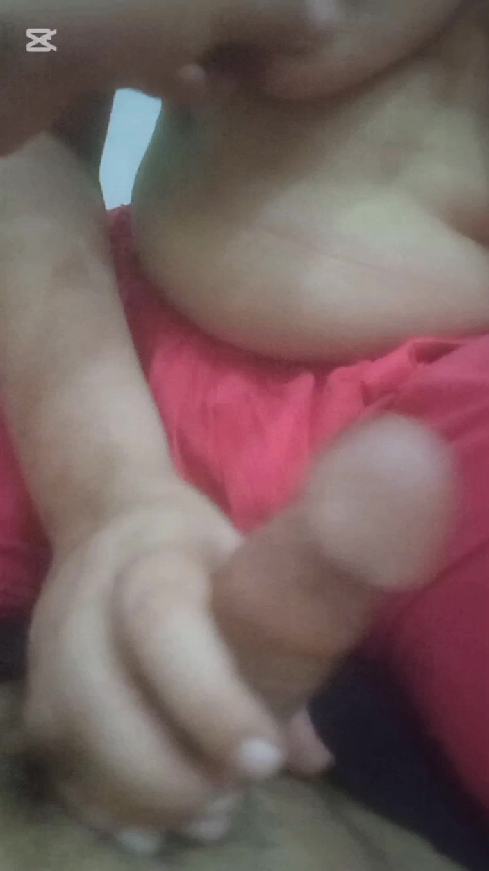 Iram khan: Sex with Desi Srepsister