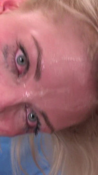 Little Brea 拥有极致深喉技巧