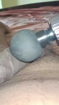 Masturbarea solo cu jucăria BDSM