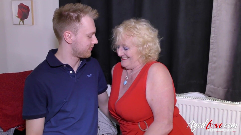 Old Nanny: AGEDLOVE - Claire Knight je babička, která tě udělá tvrdě