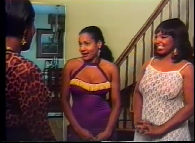 Vintage Usa: Lesbian hitam besar menjilat pepek berbulu vintaj