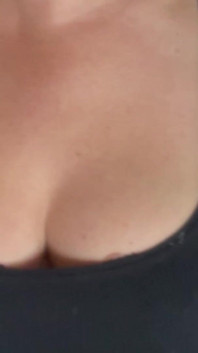 Grandi tette rimbalzanti hotwife