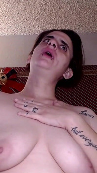 Topless extremo arrota esguicho
