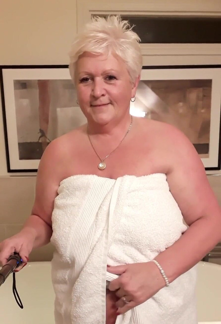 Uk Joolz: Škádlení ručníkem