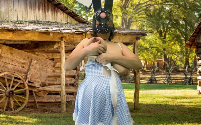 VeeVee Vixen: Hucow Mléčná Služka na farmě Cam 1