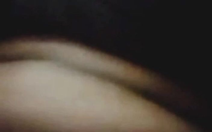 Me and my new slut: Napalona czarna Stepmmama masturbuje się podczas rozmowy wideo z FACETEM...