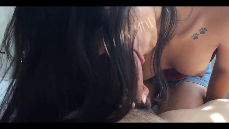 Tara rico: Seksi karım iş gezisimden sonra beni çok azdırıyor ve ona bir...