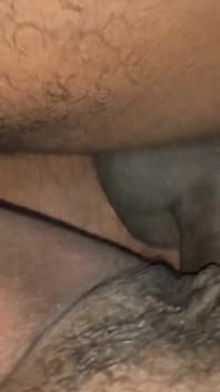 Zweite Nacht mit dem Jungen, den mein stiefvater zur arbeit gebracht hat.
