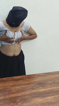 Video rekaman seks tante seksi anu sama office boy