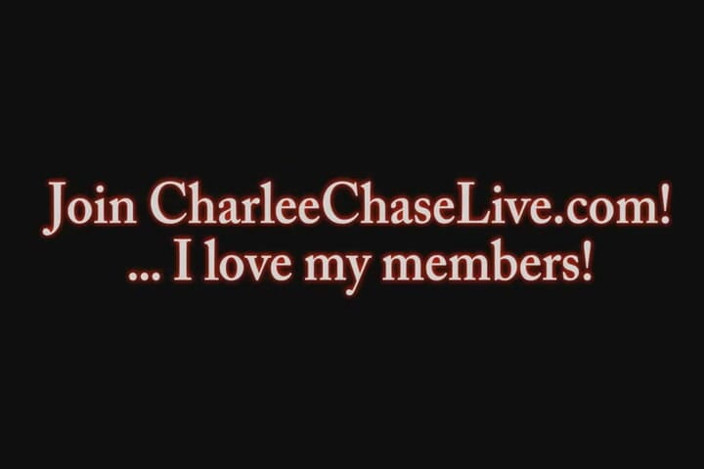 Charlee Chase: Hút thuốc charlee chase niềm vui âm hộ và một máy...