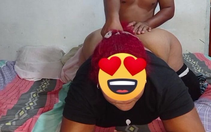 Gordita Culo Rico: Cặp mông tuyệt đẹp của mẹ kế tôi.