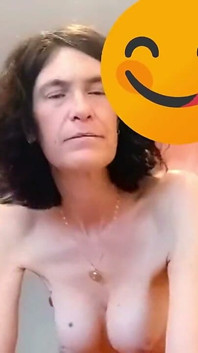 Natalia si sundal yang submisif dihina dan dikongkek seperti pelacur submisif