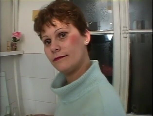 Vintage megastore: Nine götünde taze et istiyor