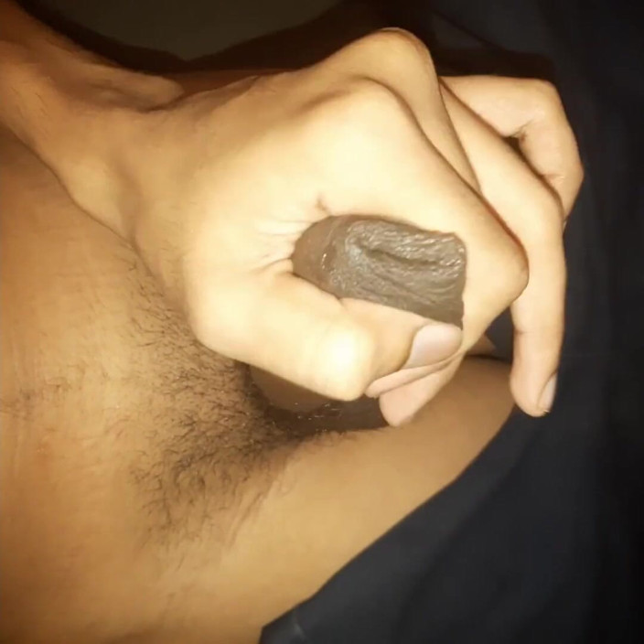 Hot Kolla: Il ragazzo indiana si masturba nella stanza
