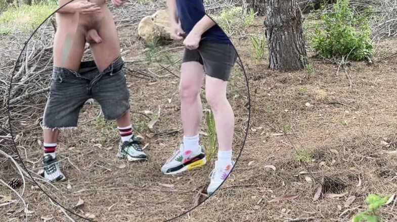 AmateurMates: Amatör Kåta Twink kryssar för sex i skogen Grundar en...