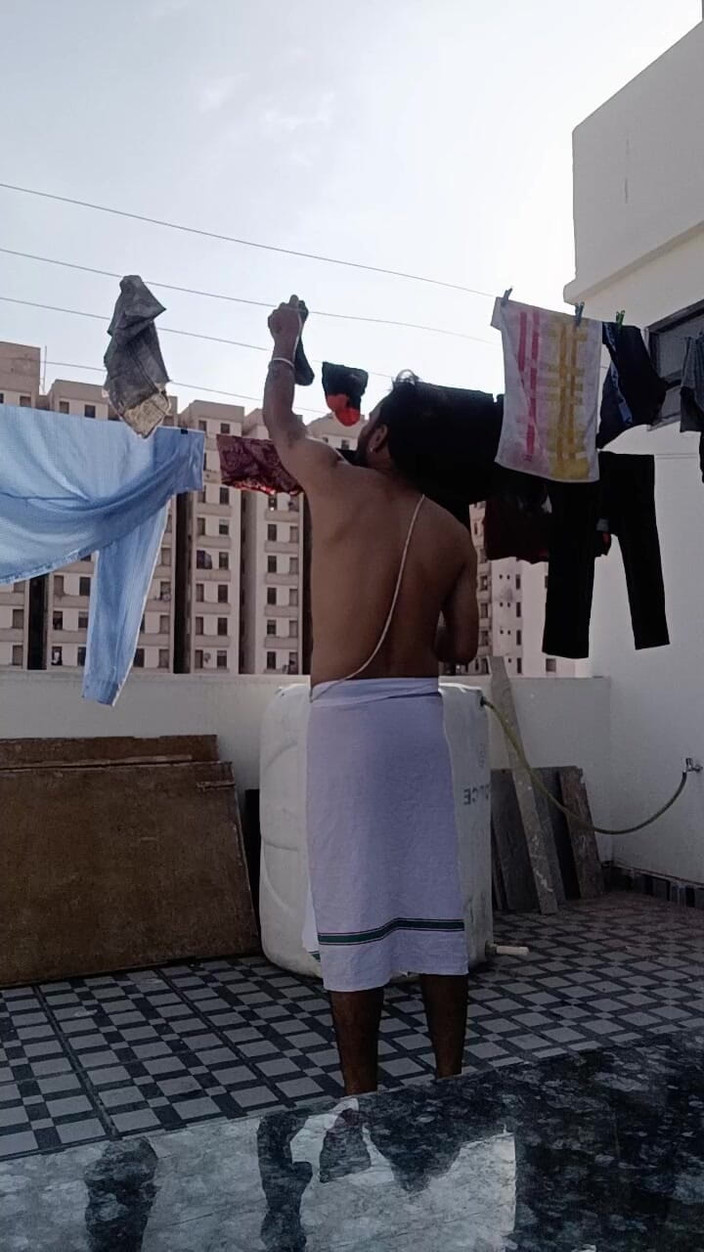 Rajasthani-old-lover: Indický desi chlapec ukazuje penis sousedova strýce a připrav se...