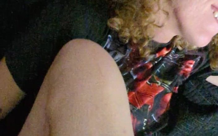 Richelle Rose: アマチュア熟女品種売春婦は、スナップで精液で満たされることを要求します