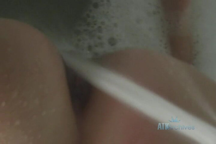 ATK Fans (Lesbians): Bathing.