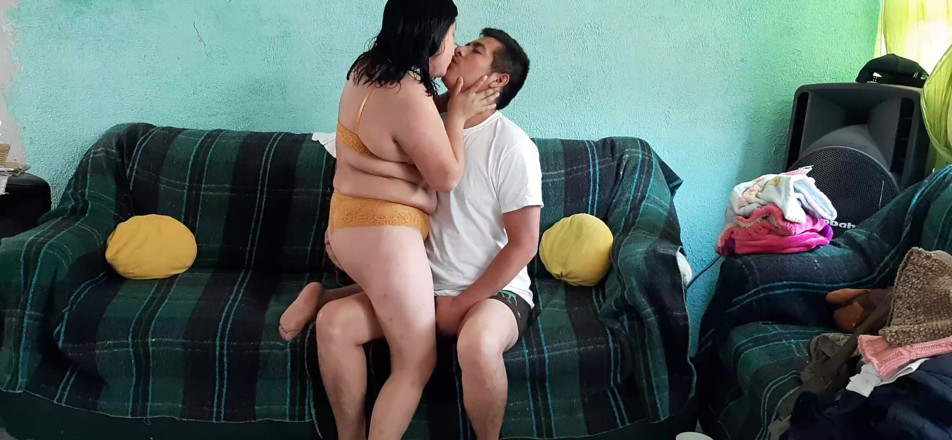 Oriane_Suck_Roses: Kami mengambil keuntungan dari fakta bahwa bibiku tidak ada di...