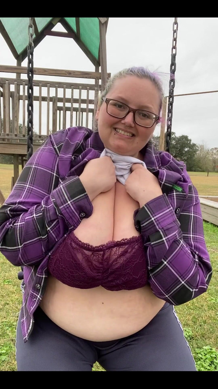 Sara Star: Enjoying a Little Swing in the Cold Weather