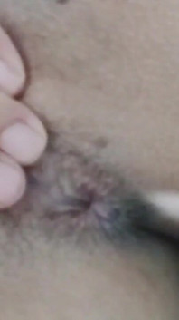 Alleine mit meiner kleinen muschi spielen