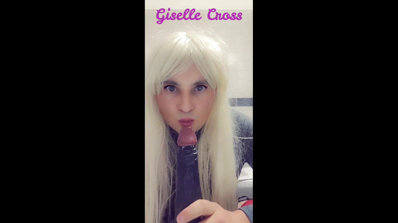 Giselle Cross: Bbc đào tạo đút cu giả sâu vào họng