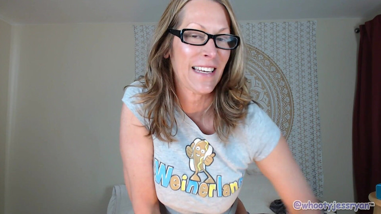 JessRyan: Memanaskan pepek - Hotwife Jess Ryan