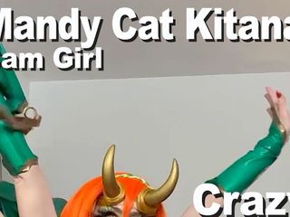 Edge Interactive Publishing: Mandy cat Kitana क्रेजी स्ट्रिप फैलाती है