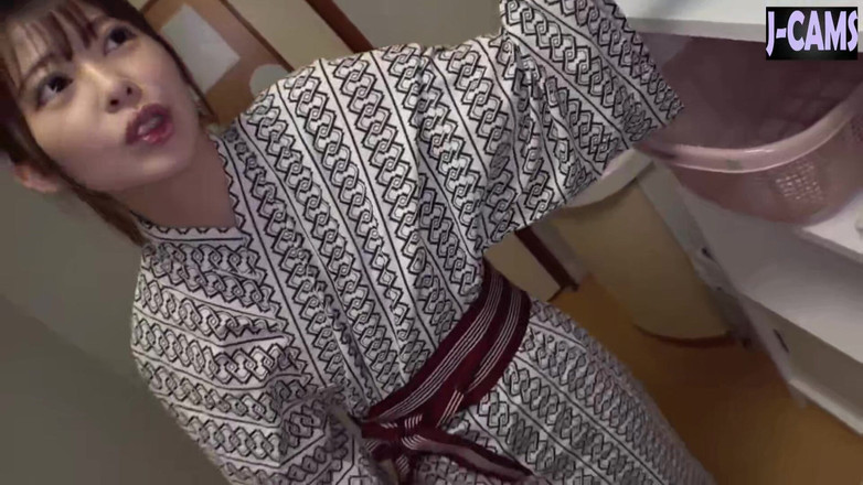 J-Cams: Dinsdag off record. Tentoonstellingsdatum en eindeloze verwennerij deel 3