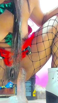 Elfa, der weihnachtsmann Giv U weihnachten muschi reiten 4daddy nd Neues spielzeug auch macht mich fröhliches squirting, viel mein liebhaber