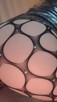 Thick & Curvy Glam Girl with Big Tits Gets Pounded in Fishnet Stockings with Cum in Pussy Bareback - Lilykoti