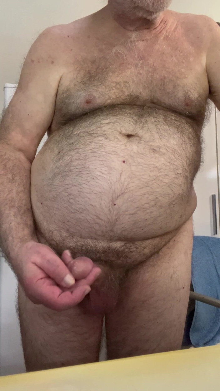 Coach Karl dude lodge: 202508 Rub Cock and Balls